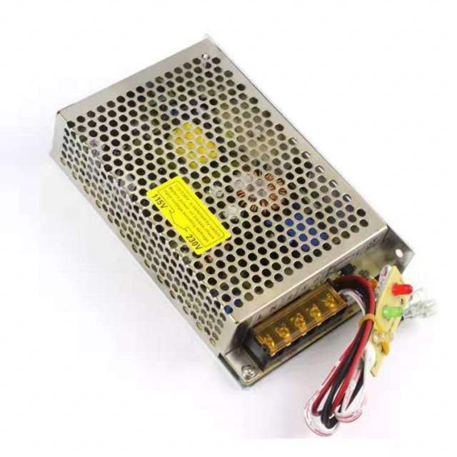 U-Tex UTA96 UPS / 8А Джерело безперебійного живлення 12В / 8A ( під зовнішній акумулятор)