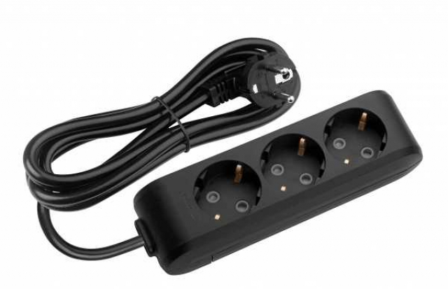 Panasonic X-tendia 3-slot grounded surge protector with protective shutters, black