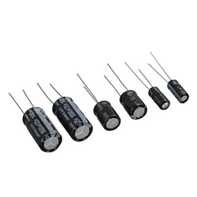 Конденсатор електролітичний 220mF 25V